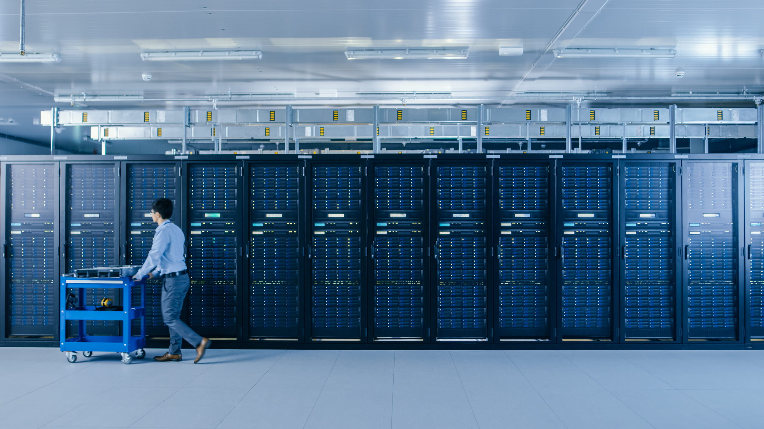 Implementing offline and Store & Forward capabilities