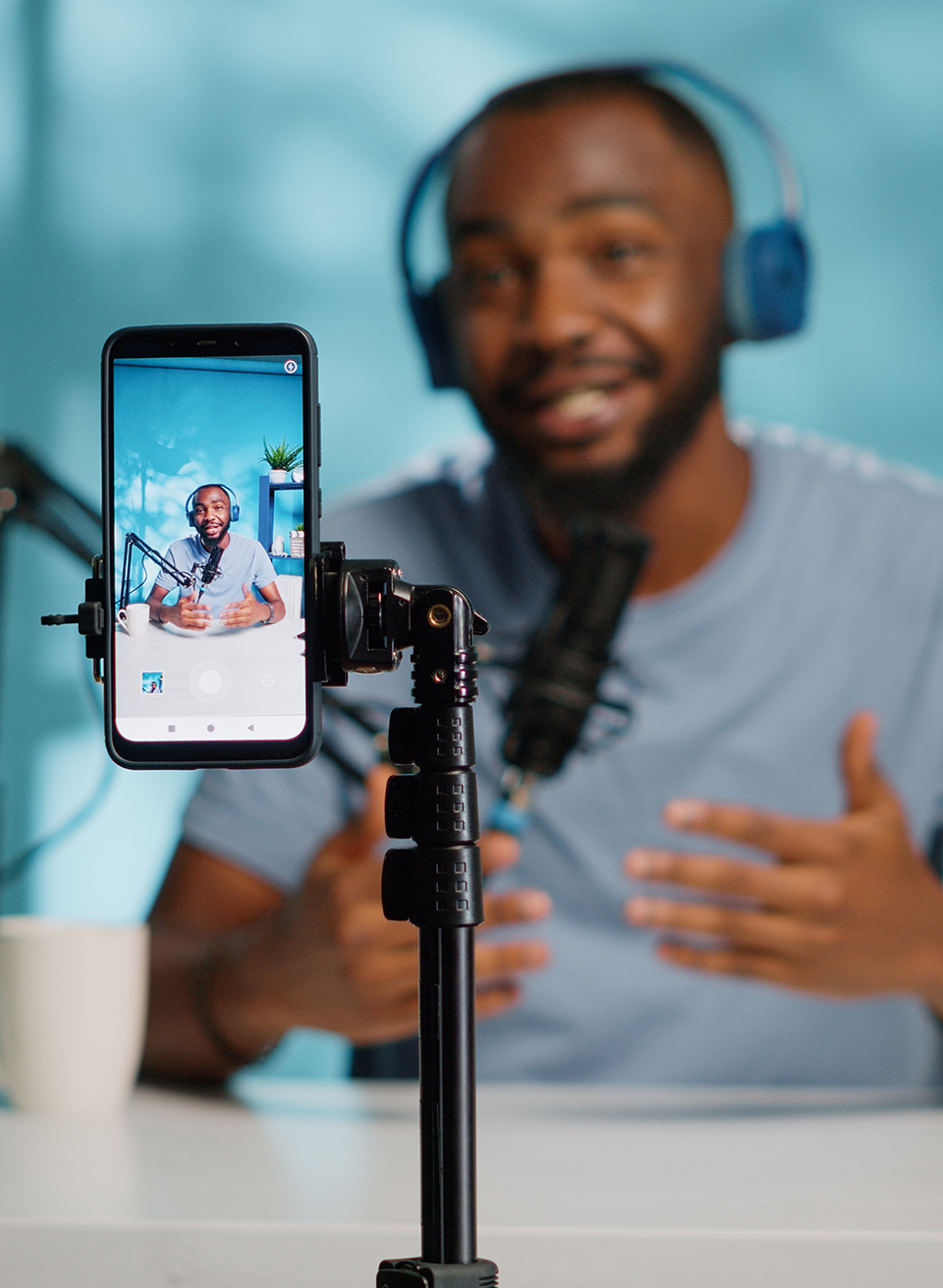 A content creator focusend on AI-native content creation for Media &amp; Entertainment